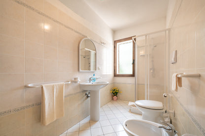 [ "VILLA MIRTO TRILO 1" // SINISCOLA ]