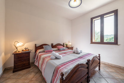 [ "VILLA MIRTO TRILO 3" // SINISCOLA ]