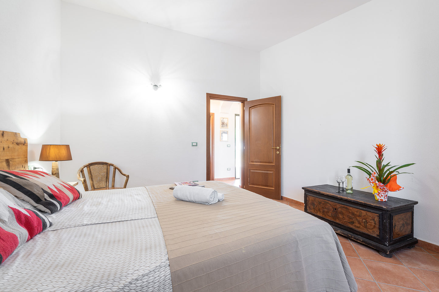 [ "VILLETTA GRECU NATURE" // OROSEI ]