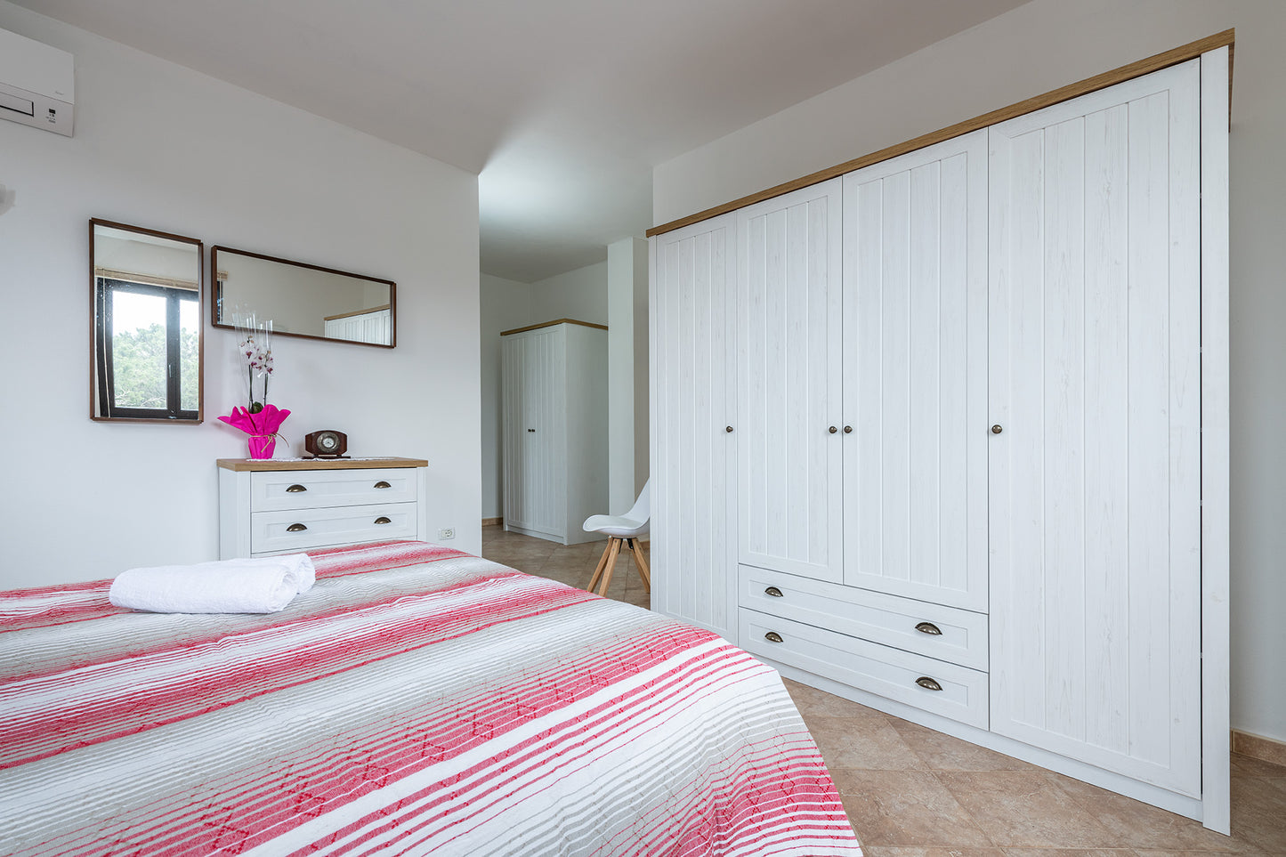 [ "VILLA LUSSO PELOSA" // STINTINO ]