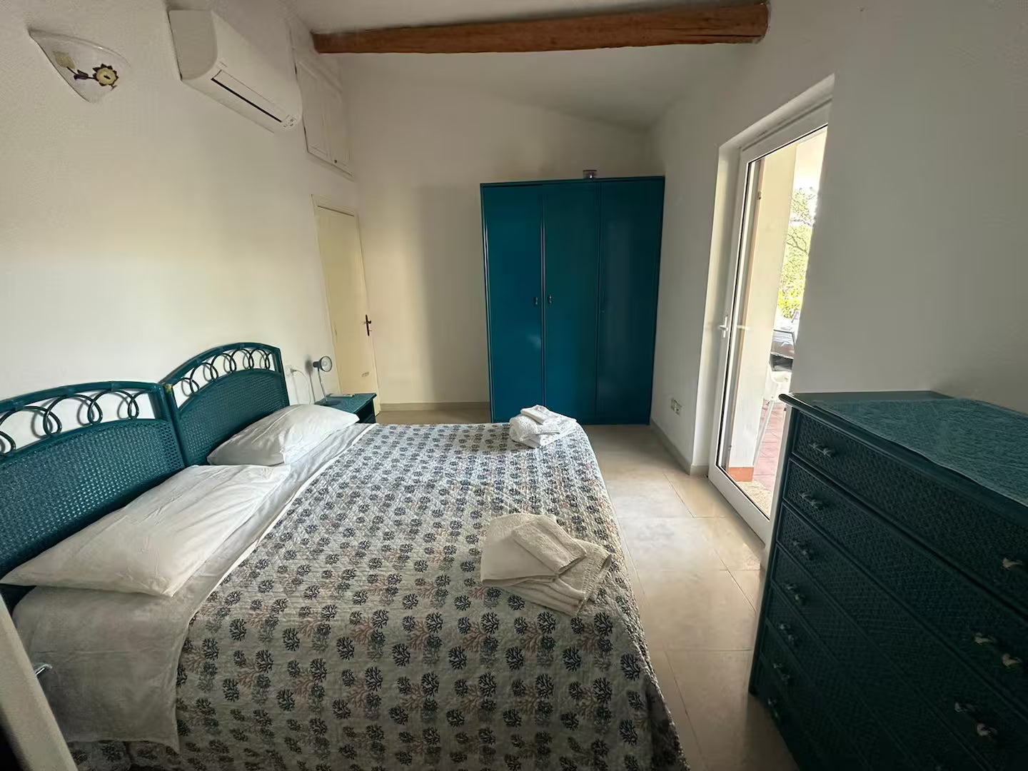 [ "VILLA OASI SMERALDA" // SAN TEODORO ]