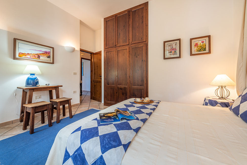 [ "VILLA GOLFO BLU" // CALA GONONE ]