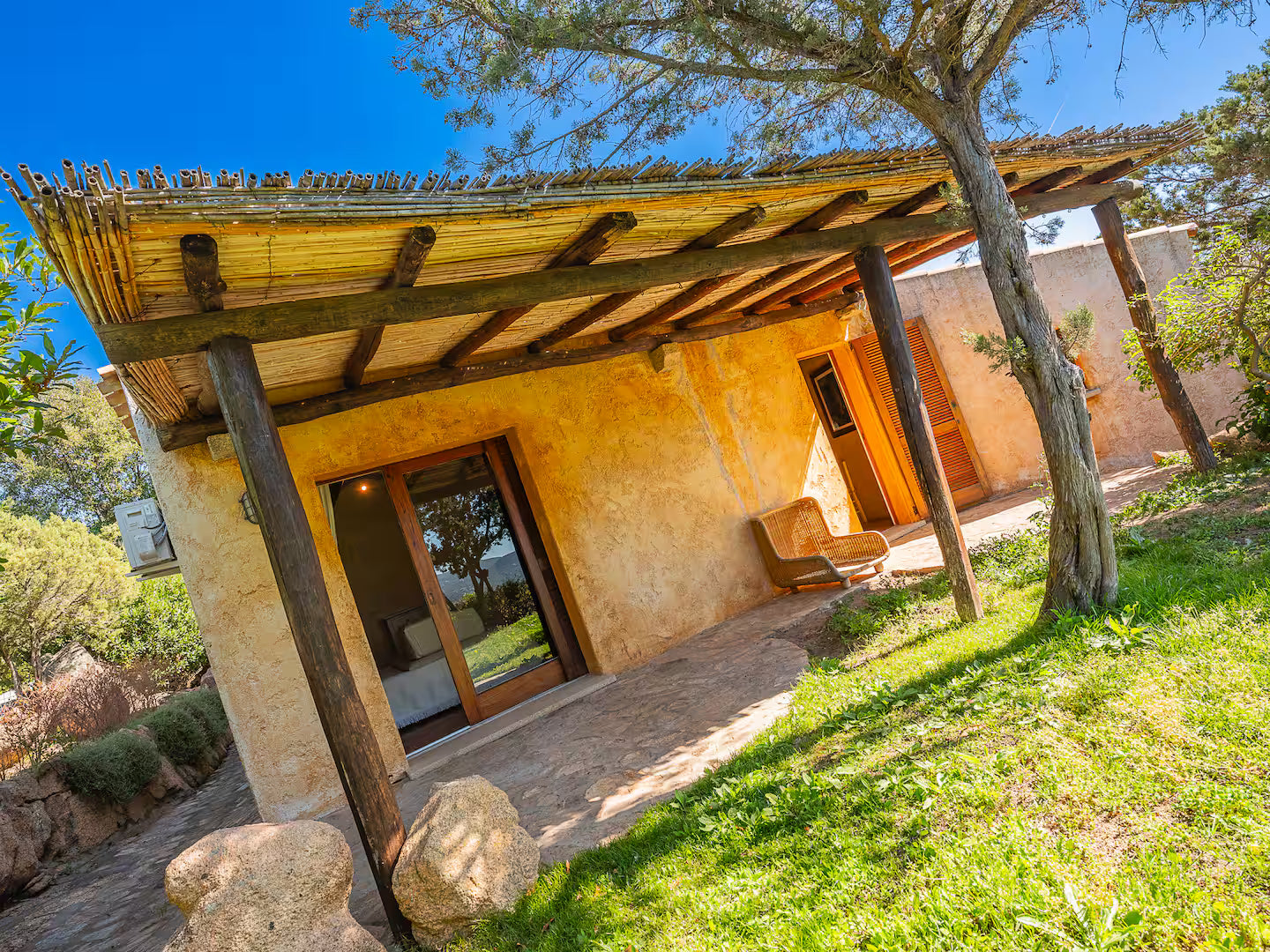 [ "VILLA BLUE" // PORTO CERVO ]