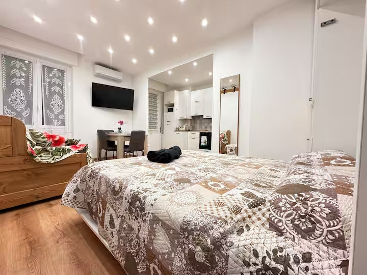 [ "APPARTAMENTO MODERN" // CENTRO SANREMO ]