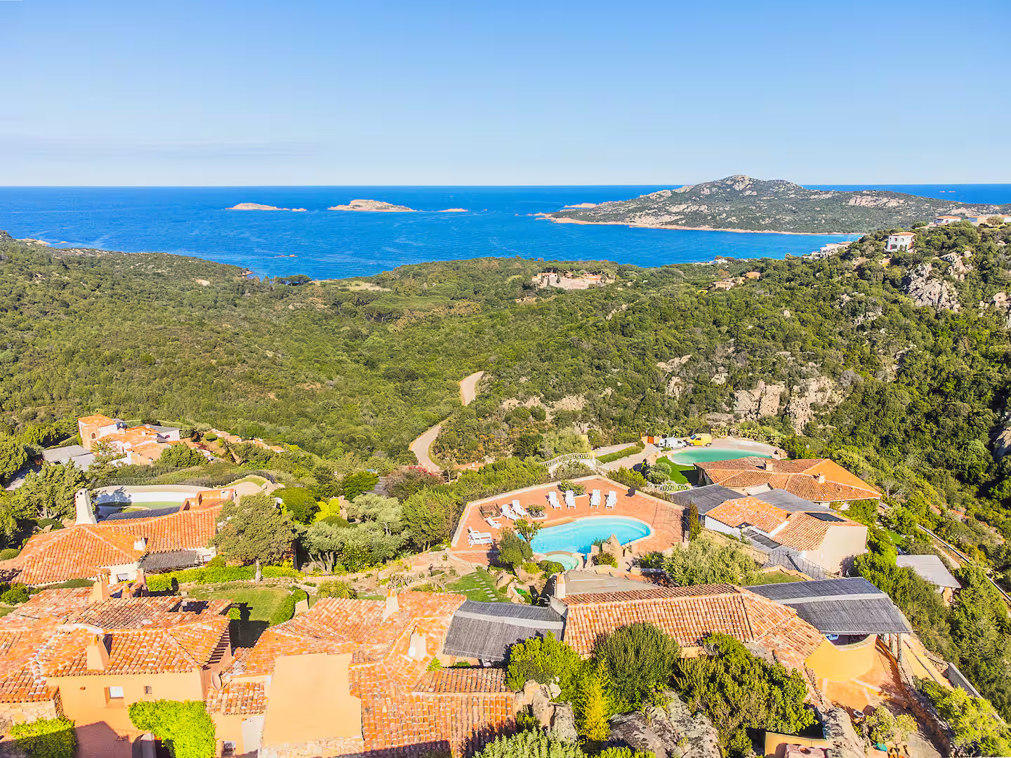 [ "VILLA PERLA 2" // PORTO CERVO ]