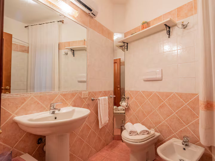 [ "CASA MAREA" // CANNIGIONE ]