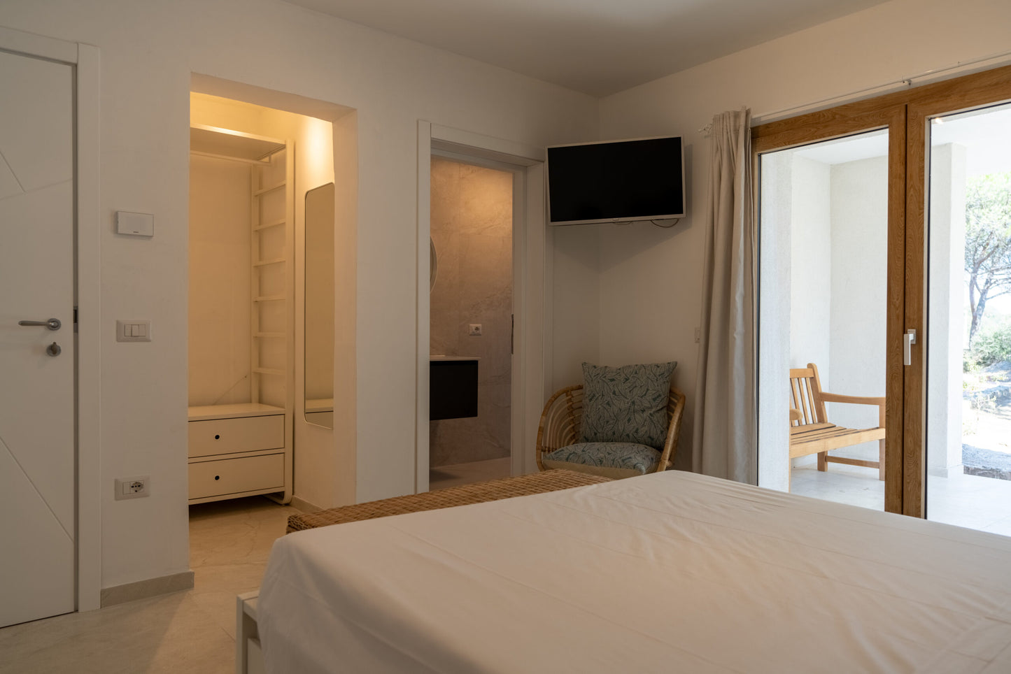[ "VILLA ONDA MARINA" // GOLFO ARANCI ]