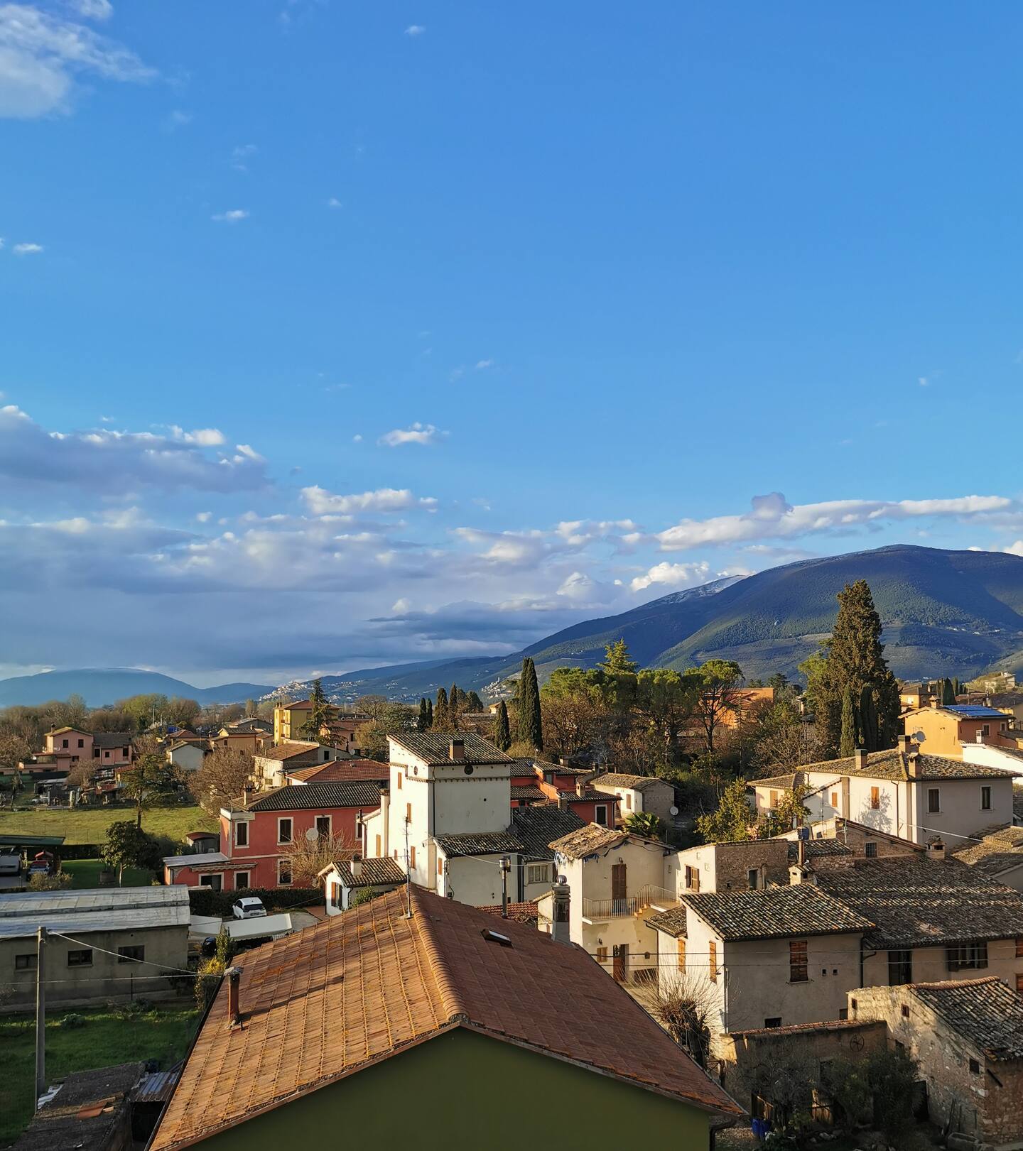 [ "DIMORA UMBRIA" // SPOLETO ]