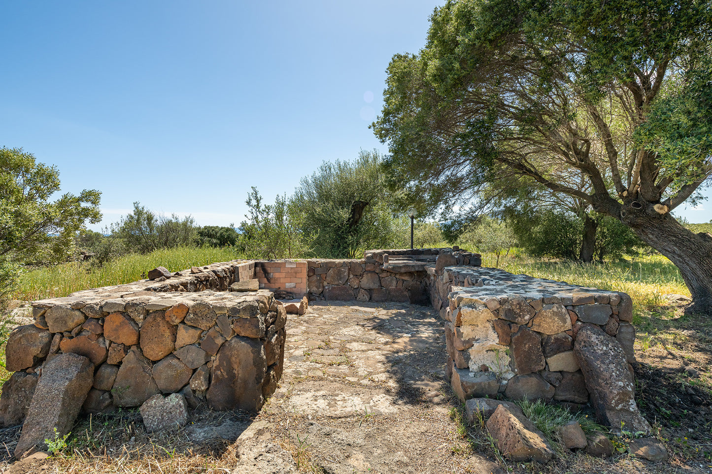 [ "VILLETTA GRECU NATURE" // OROSEI ]