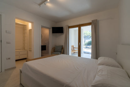 [ "VILLA ONDA MARINA" // GOLFO ARANCI ]