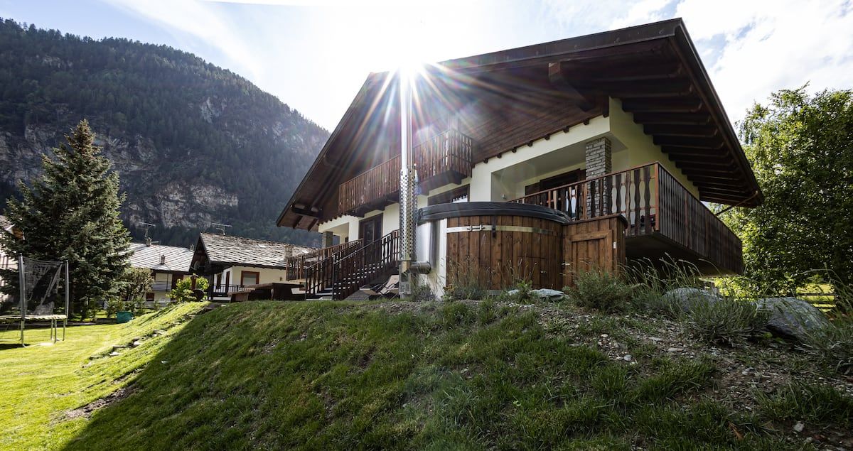 [ "CHALET DELLE STELLE" // BRUSSON ]