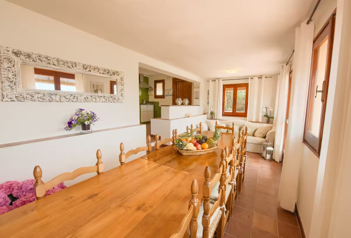 [ "VILLA CALA CATERINA" ACCESSO DIRETTO ALLA SPIAGGIA // VILLASIMIUS ]