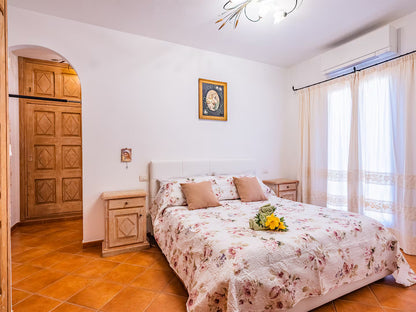 [ "VILLA SMERALDA" // ARZACHENA ]