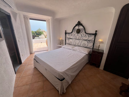 [ "VILLA PORTO RAFAEL" CON PISCINA VISTA MARE // PUNTA SARDEGNA ]