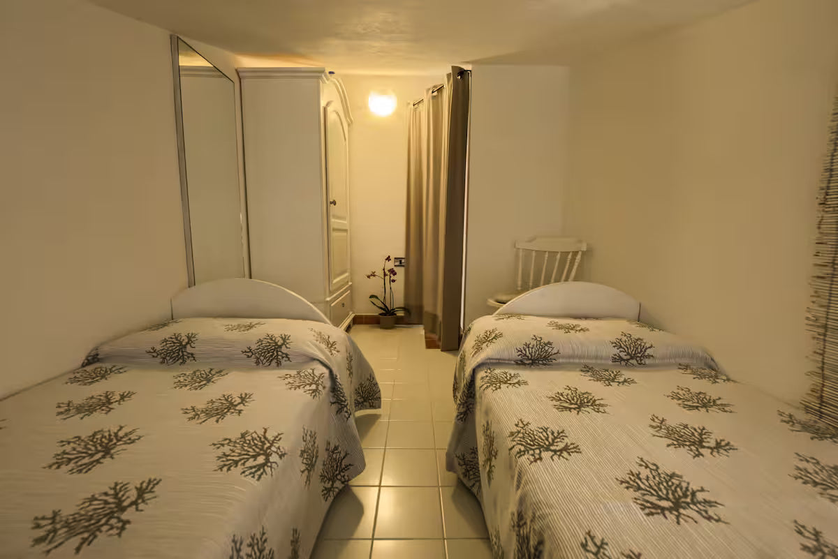 [ "VILLA CALA CATERINA" ACCESSO DIRETTO ALLA SPIAGGIA // VILLASIMIUS ]