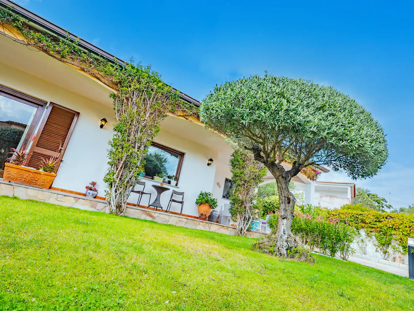 [ "VILLA SMERALDA" // ARZACHENA ]