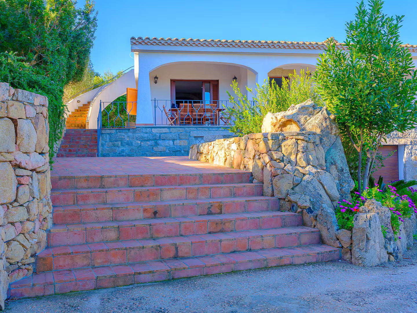 [ "VILLA OLIVASTRO" // ARZACHENA ]