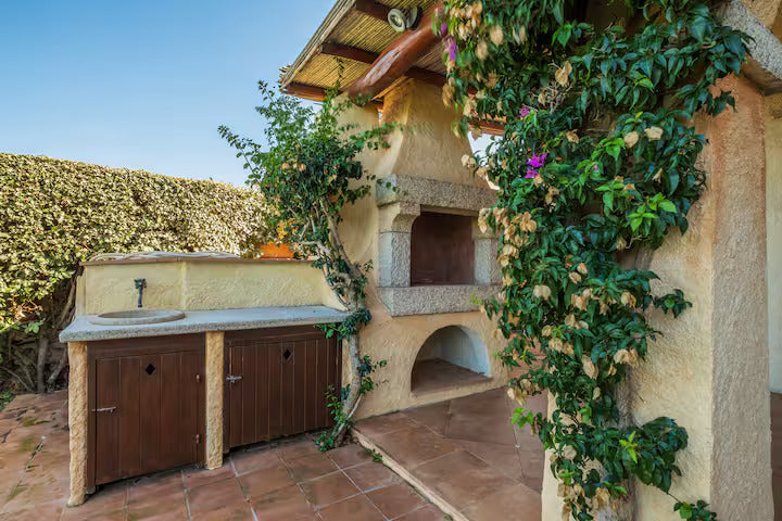 [ "VILLA VISTA MARE" PALAU ]