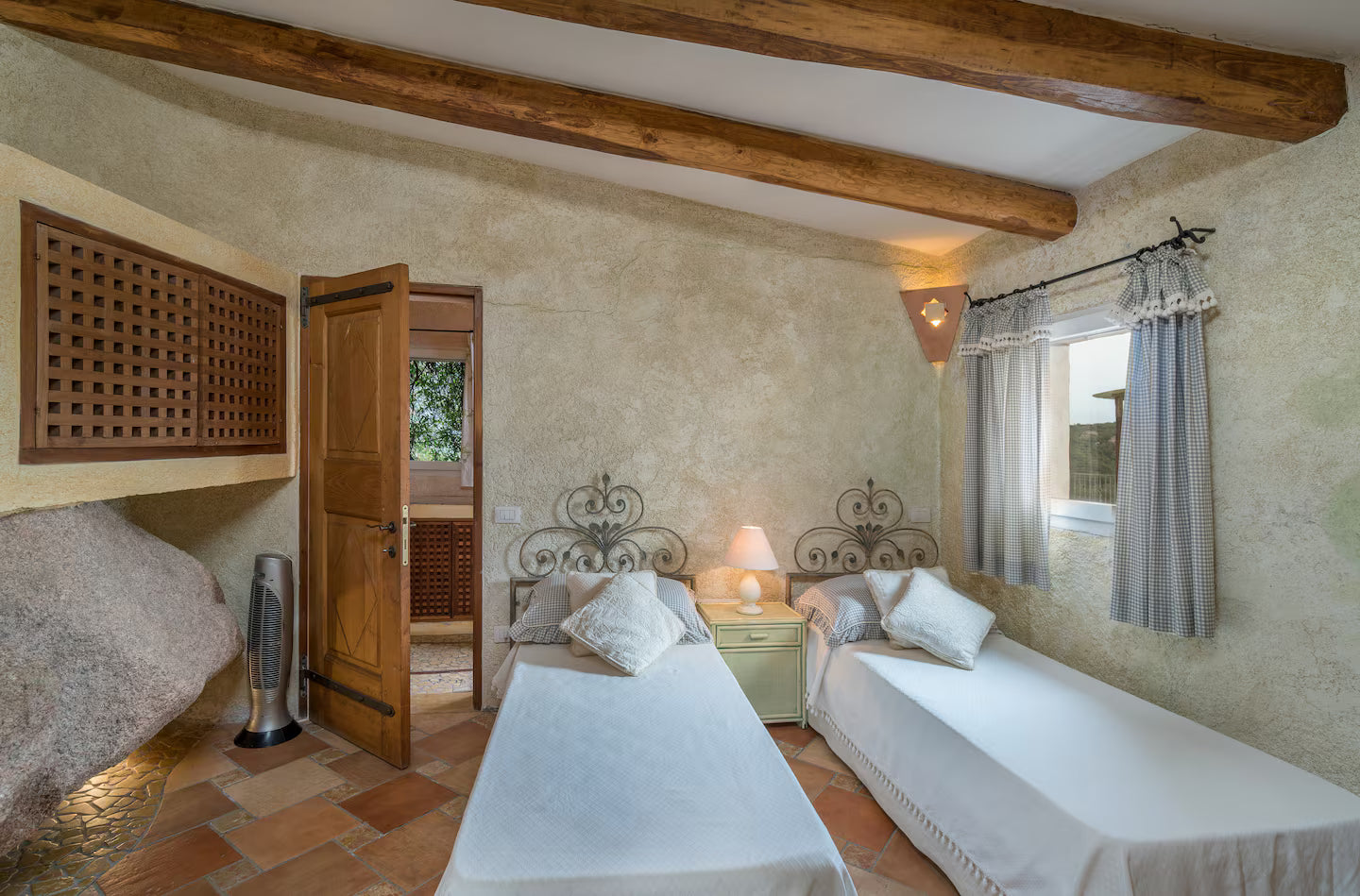 [ "VILLA BLUE" // PORTO CERVO ]