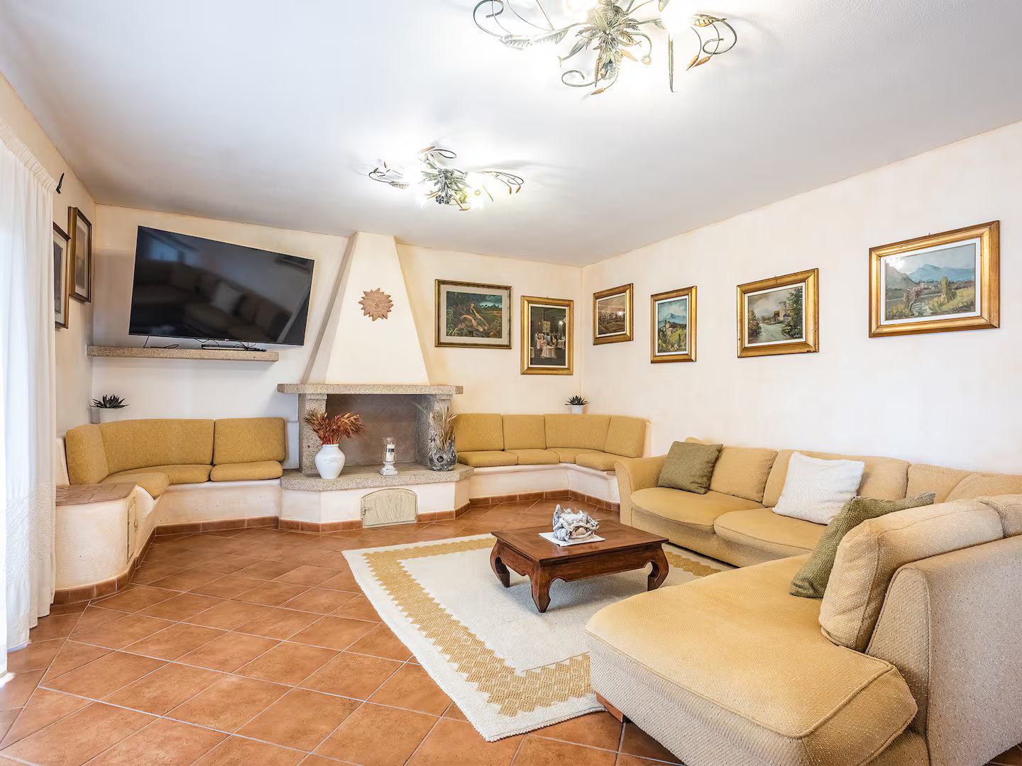 [ "VILLA SMERALDA" // ARZACHENA ]