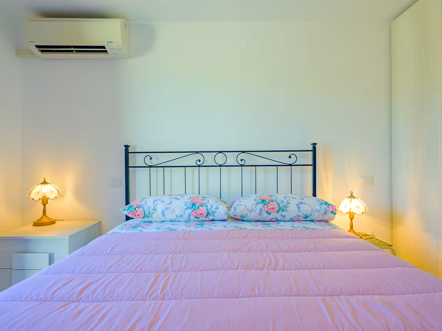 [ "VILLA SUGHERA" // OLBIA ]
