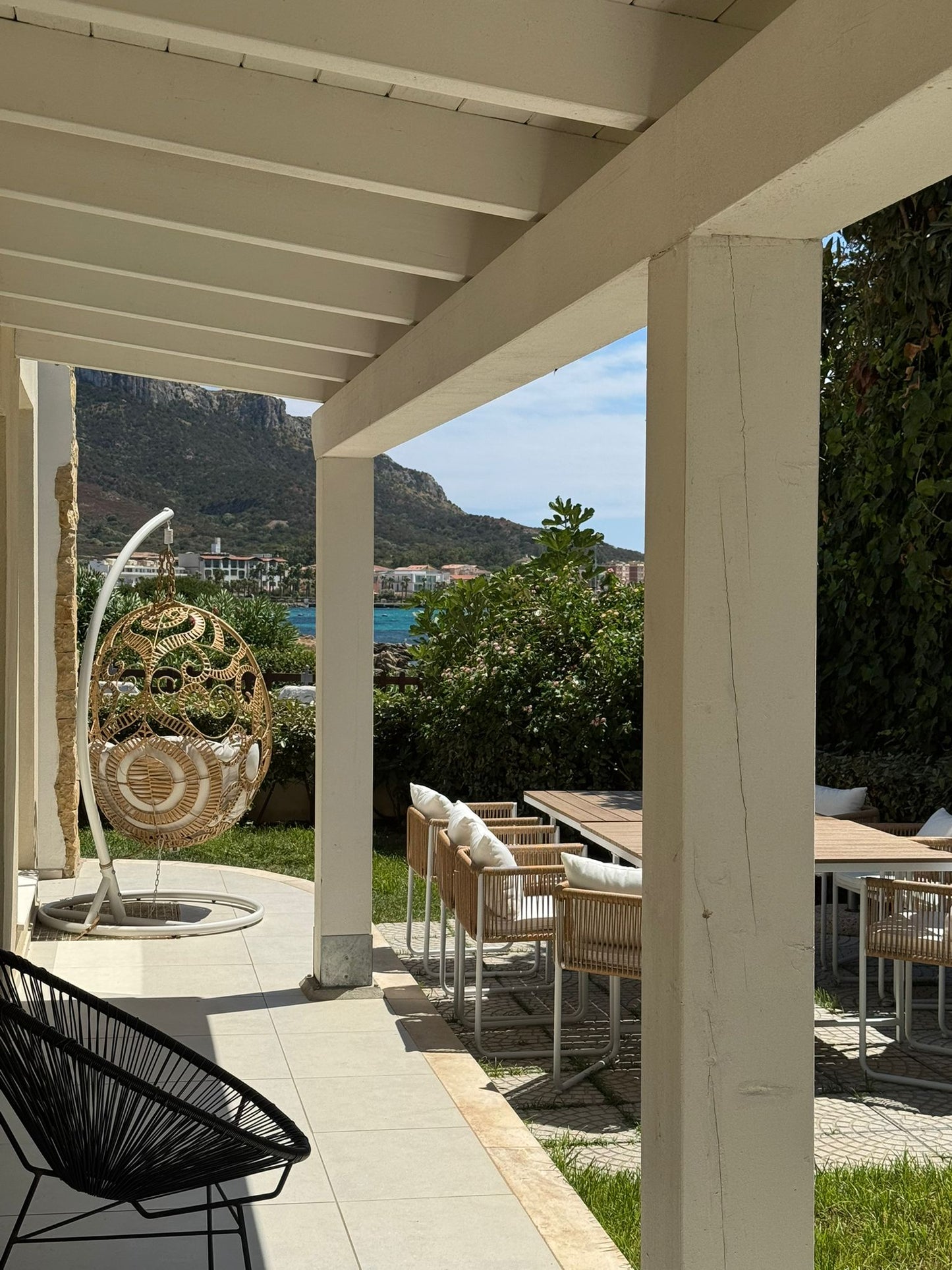 [ SUPERIOR VILLA "JACUZZI" GOLFO ARANCI ]