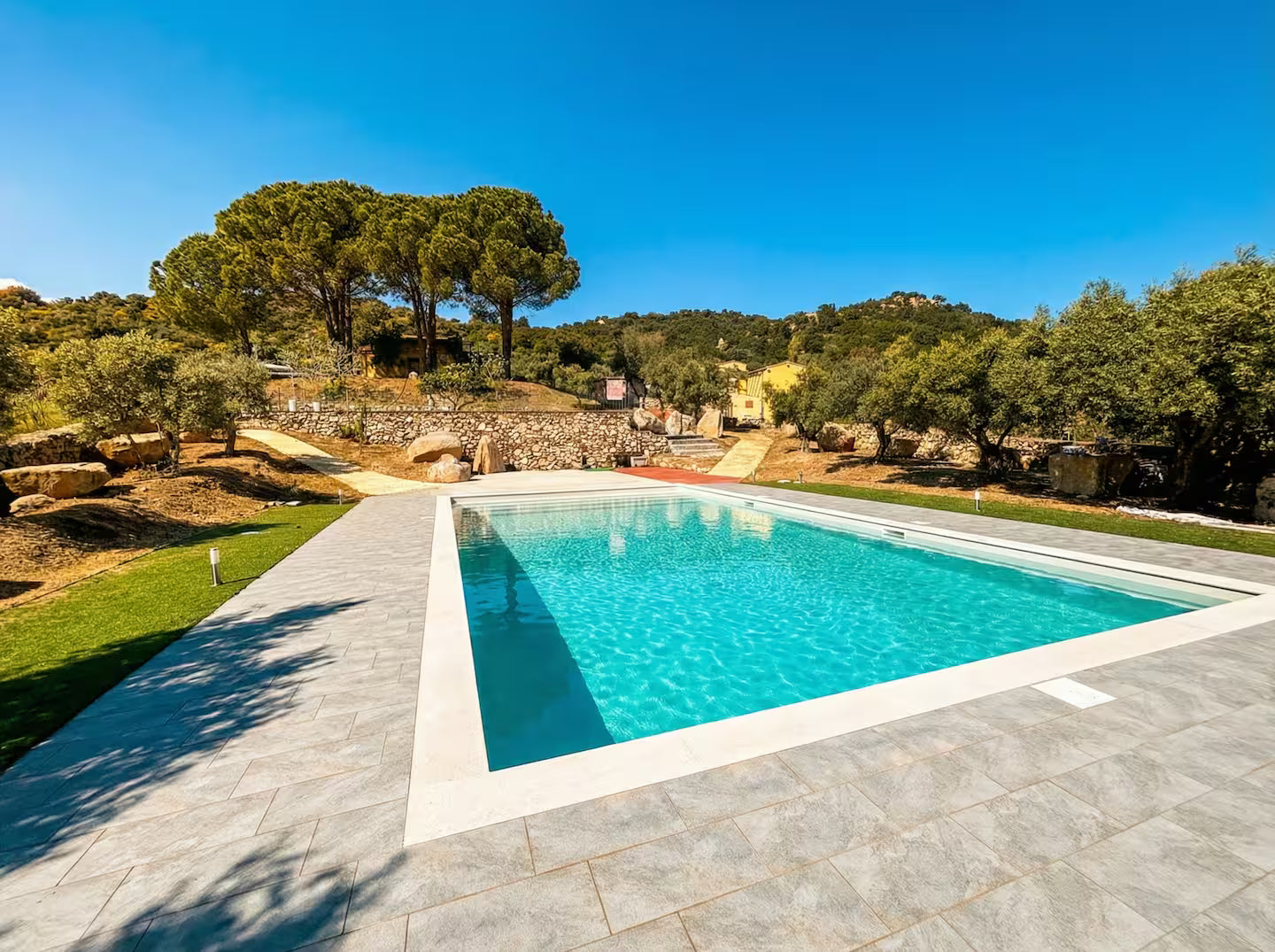 [ "VILLA VIGNA RELAIS" // CASTIADAS - COSTA REI ]