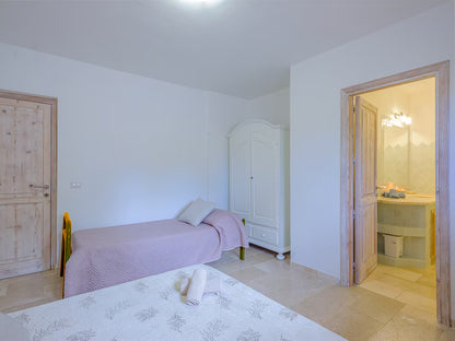 [ "VILLA OLIVASTRO" // ARZACHENA ]