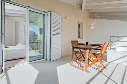 [ SUPERIOR VILLA "JACUZZI" GOLFO ARANCI ]