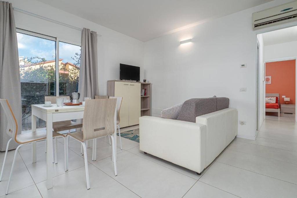 [ "CASA STELLA MARINA" // GOLFO ARANCI ]