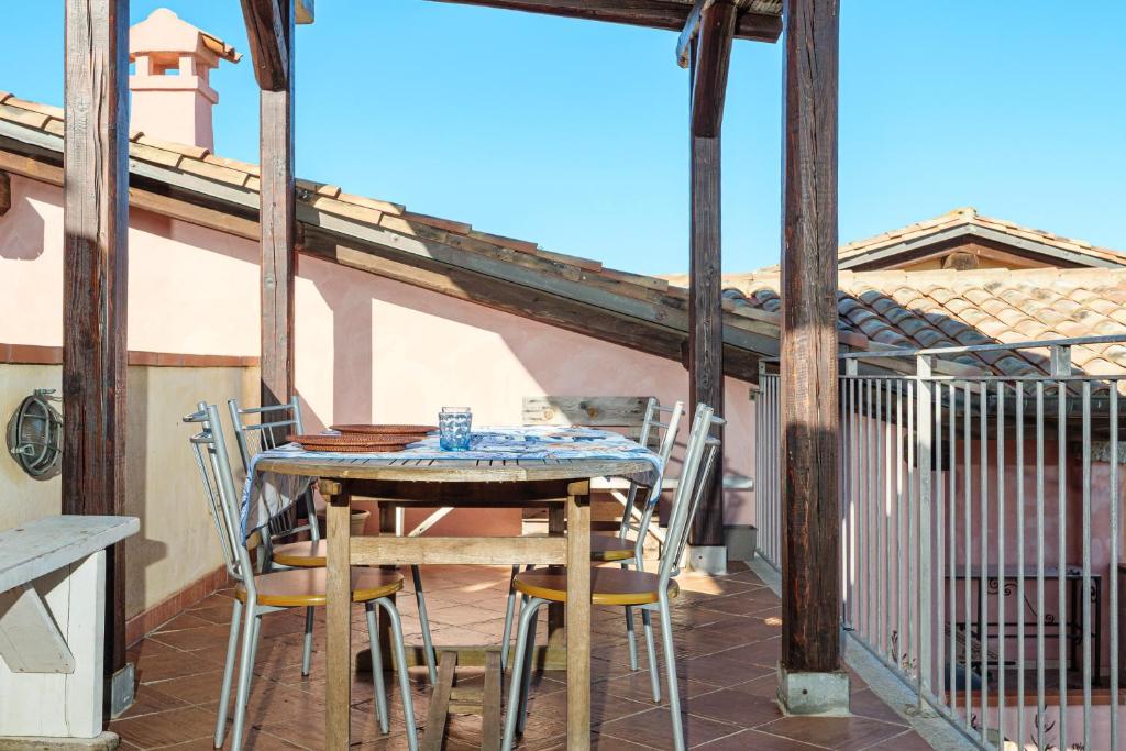 [ "TRILOCALE VISTA BLU" // GOLFO ARANCI ]