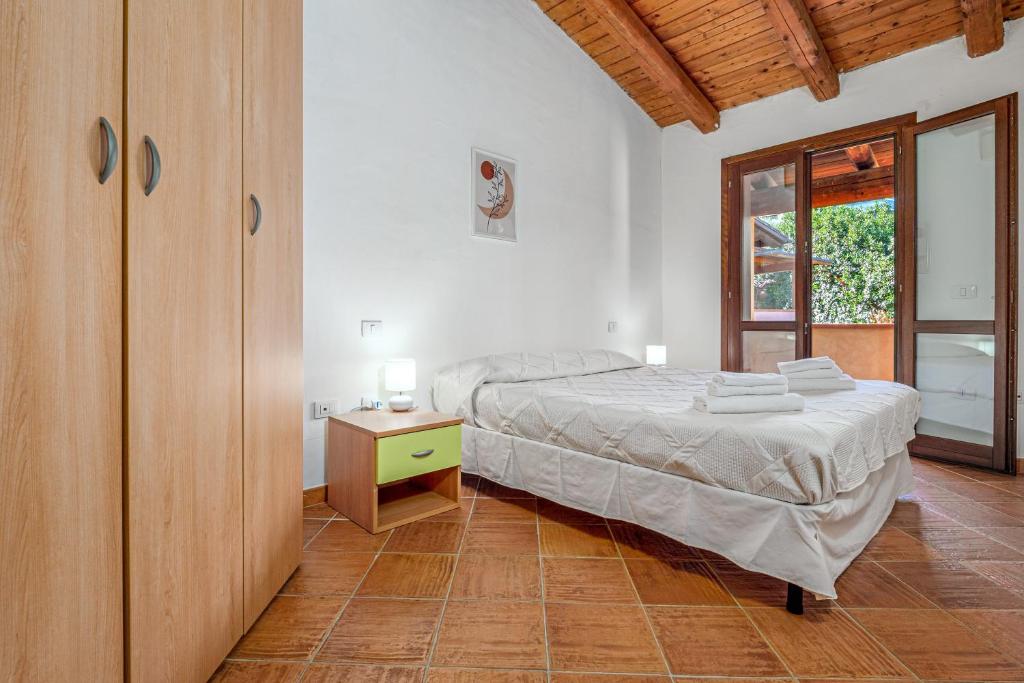 [ "TRILOCALE VISTA BLU" // GOLFO ARANCI ]