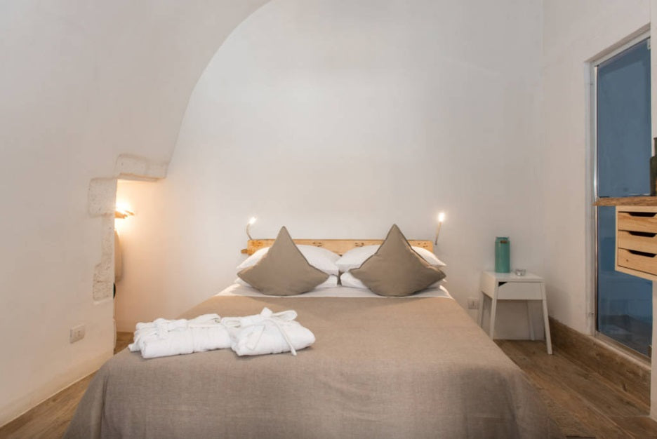 [ "SUITE AURORA PRIVATE POOL" // OSTUNI ]