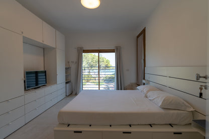 [ "VILLA ONDA MARINA" // GOLFO ARANCI ]