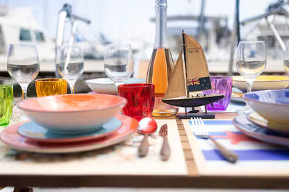 [ "YACHT ALASSIO PARTY CRUISE" // ALASSIO ]