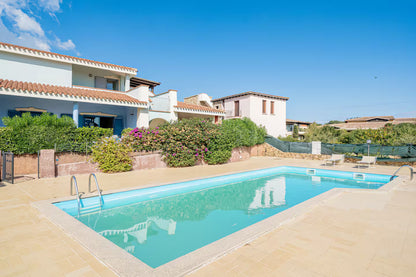 [RESIDENCE "LA PERLA" // MONTE PETROSU]