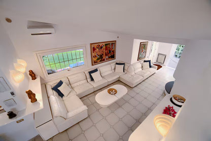 [ "VILLA OLEANDRA" TENNIS E PISCINA PRIVATA // QUARTU SANT'ELENA ]