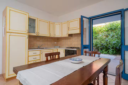 [RESIDENCE "LA PERLA" // MONTE PETROSU]