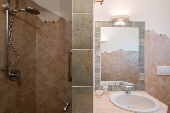 [ "VILLA VISTA MARE" PALAU ]