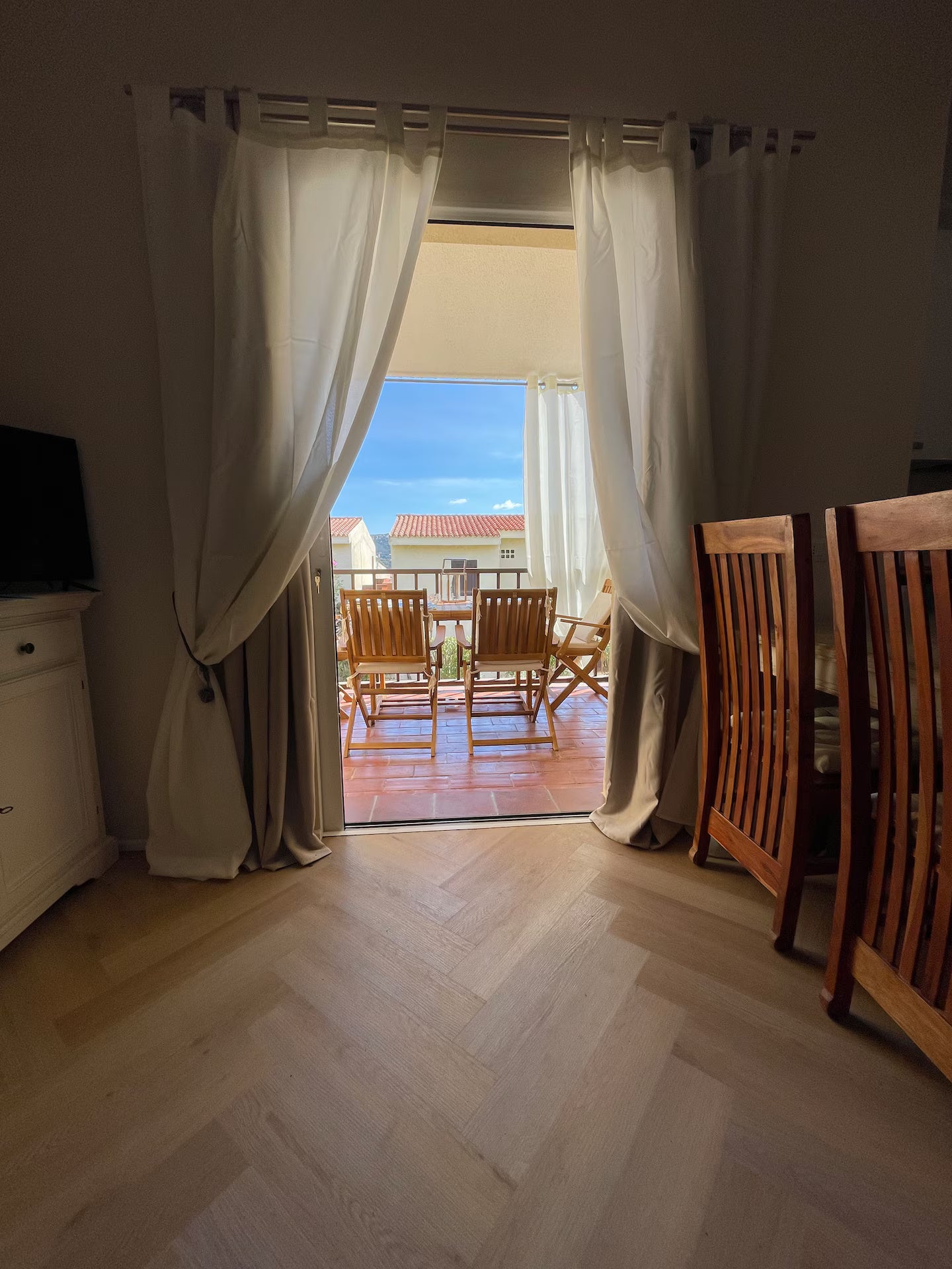 [ "CASA DEL MARE"  // CANNIGIONE ]