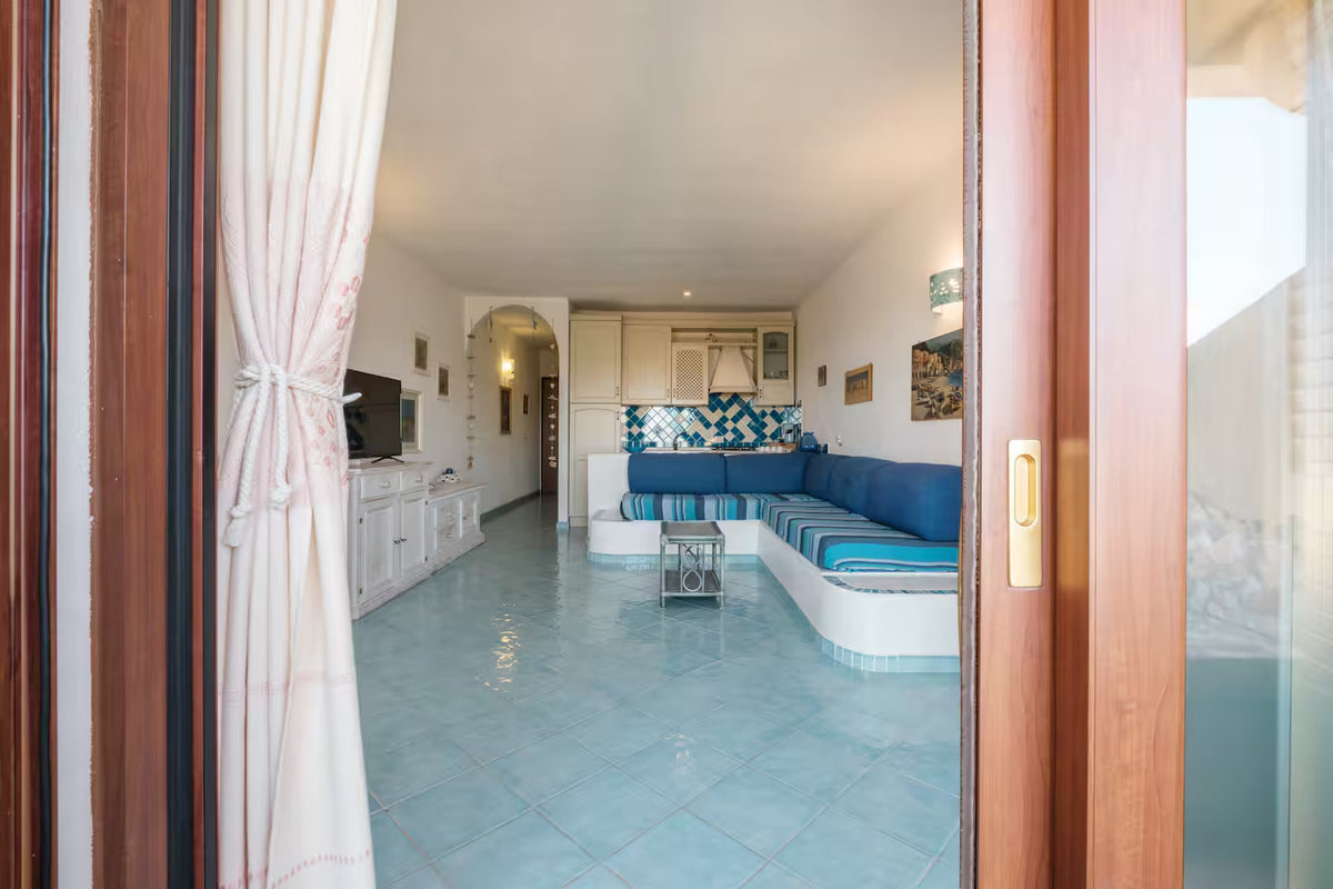 [ "CASA AZZURRA" // PALAU]