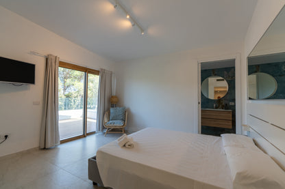 [ "VILLA ONDA MARINA" // GOLFO ARANCI ]