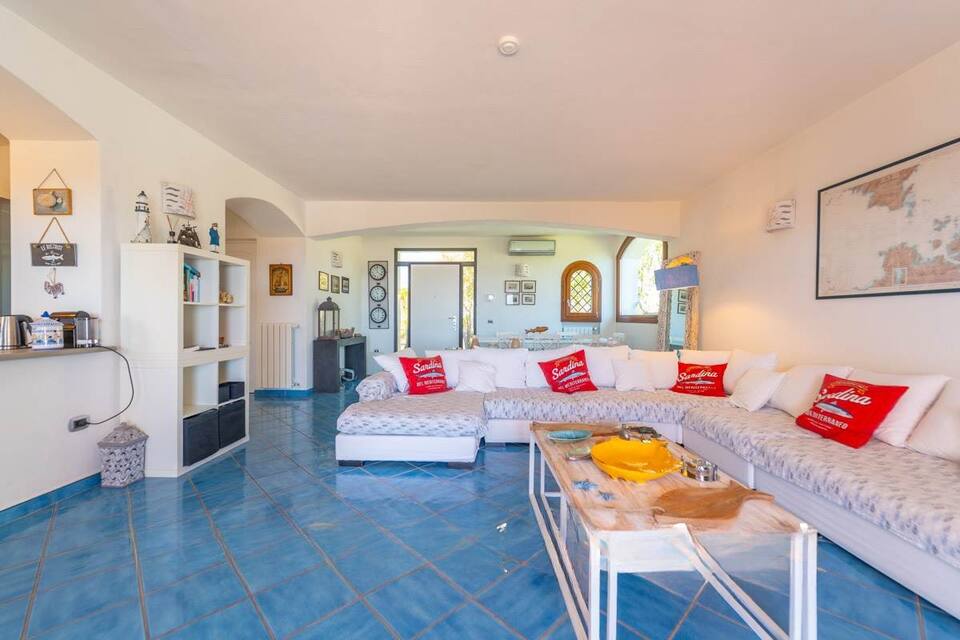 [ "VILLA LUCE DI MARE" // PALAU ]