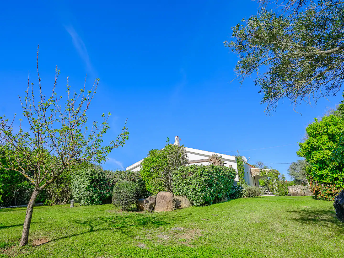 [ "VILLA AGATA" // BAJA SARDINIA ]