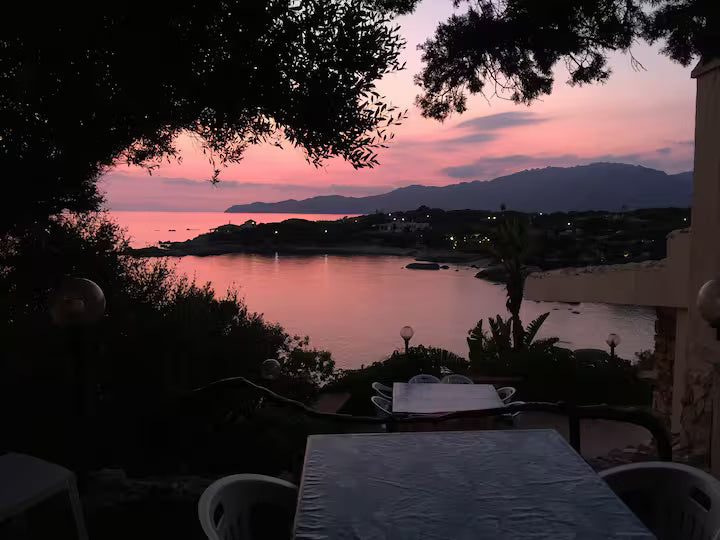 [ "VILLA CALA CATERINA" ACCESSO DIRETTO ALLA SPIAGGIA // VILLASIMIUS ]