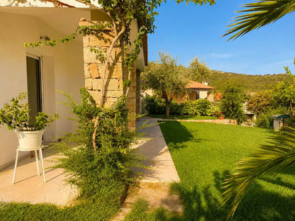 [ "VILLA PANTELLERIA GARDEN 15 PAX" // CANNIGIONE ]