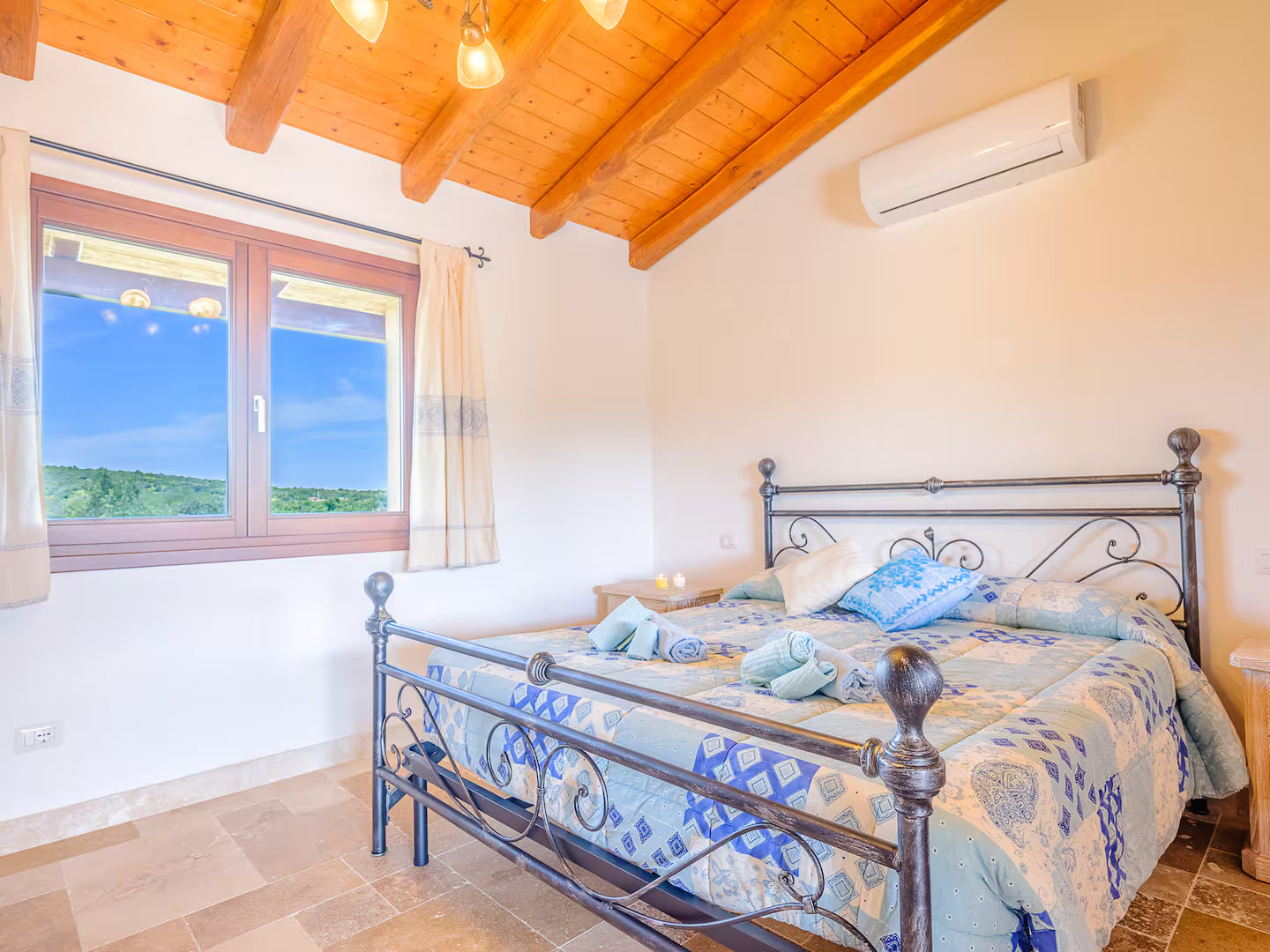 [ "VILLA SUGHERA" // OLBIA ]