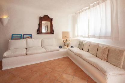 [ "VILLA PORTO RAFAEL" CON PISCINA VISTA MARE // PUNTA SARDEGNA ]