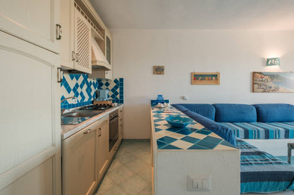 [ "CASA AZZURRA" // PALAU]