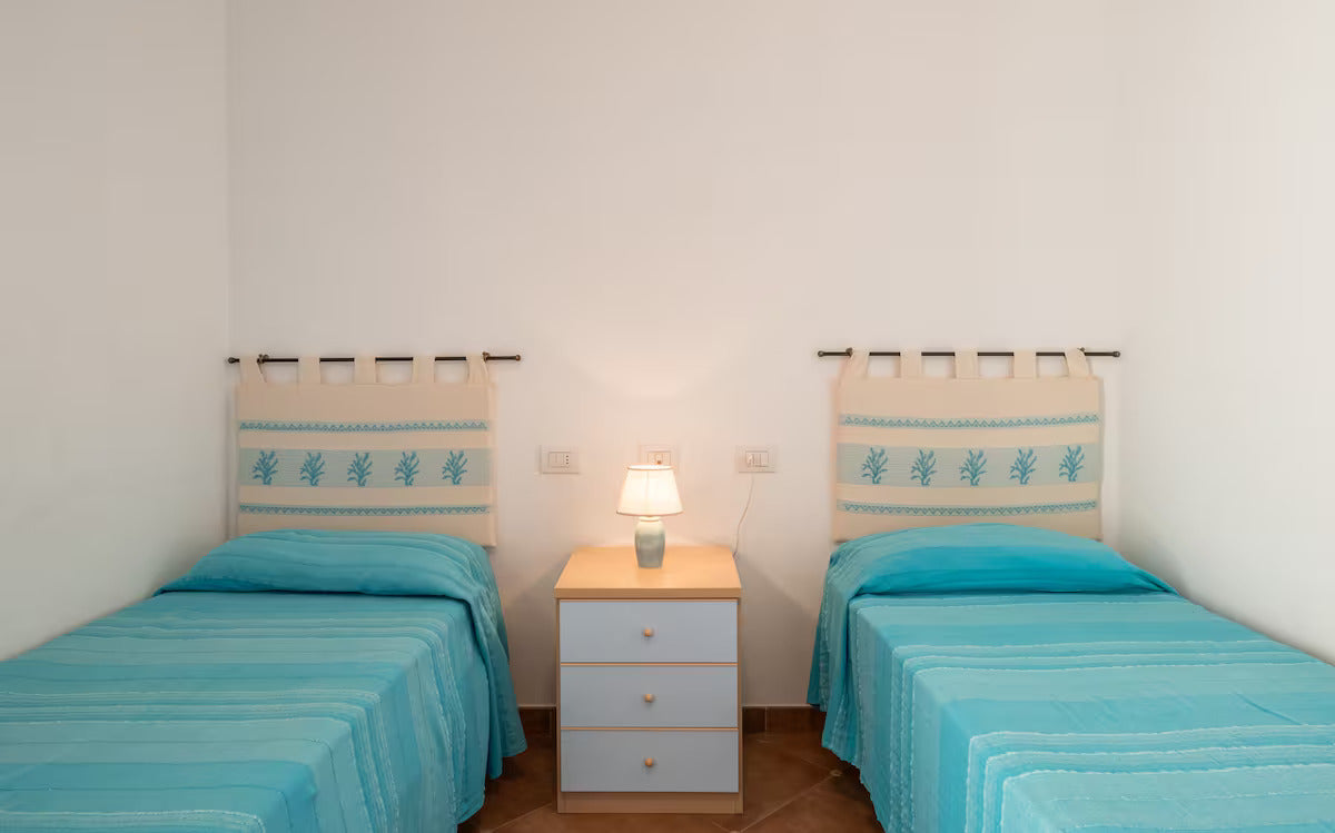 [ "VILLA VISTA MARE" PALAU ]